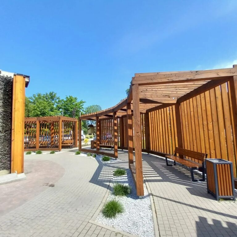 Zagospodarowanie terenu wraz z elementami małej architektury parku w Polance Wielkiej